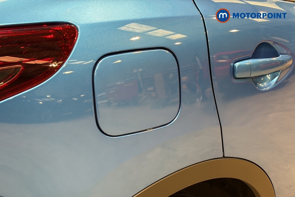 Nissan Qashqai Hatchback #38