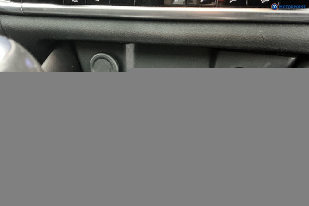 Nissan Qashqai Hatchback Blue #24