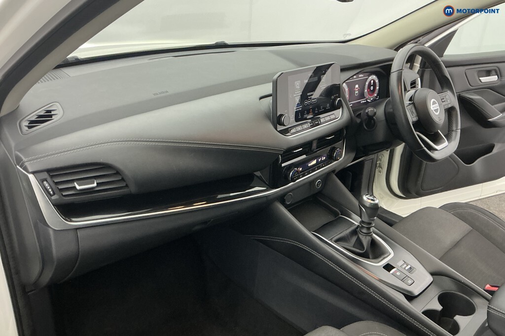 Nissan Qashqai Hatchback Blue #17
