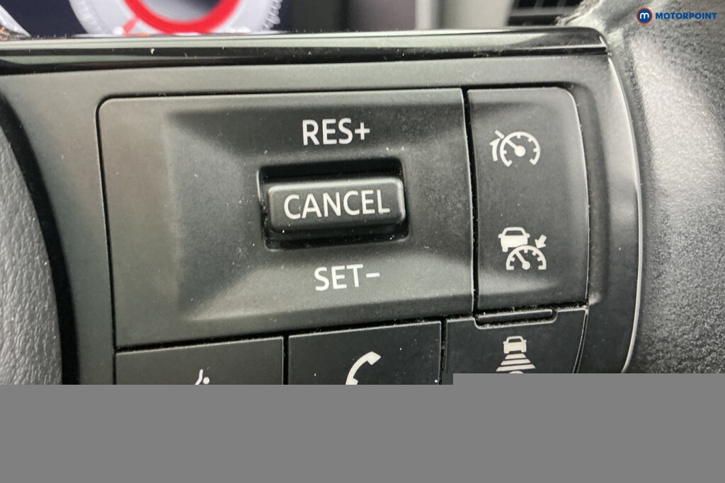 Nissan Qashqai Hatchback Blue #29