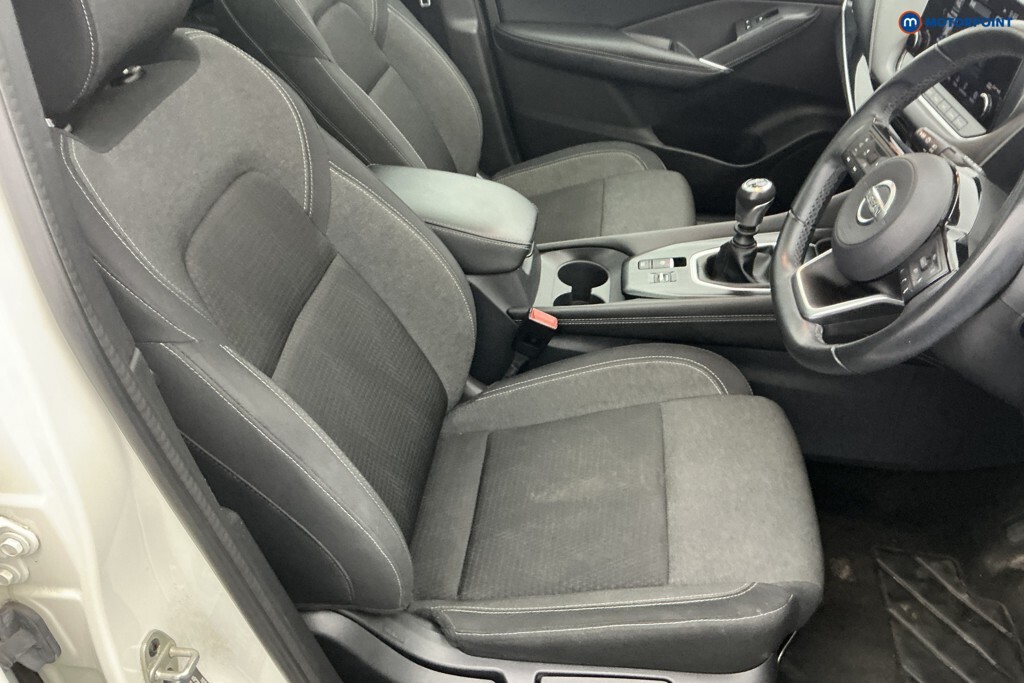 Nissan Qashqai Hatchback Blue #13