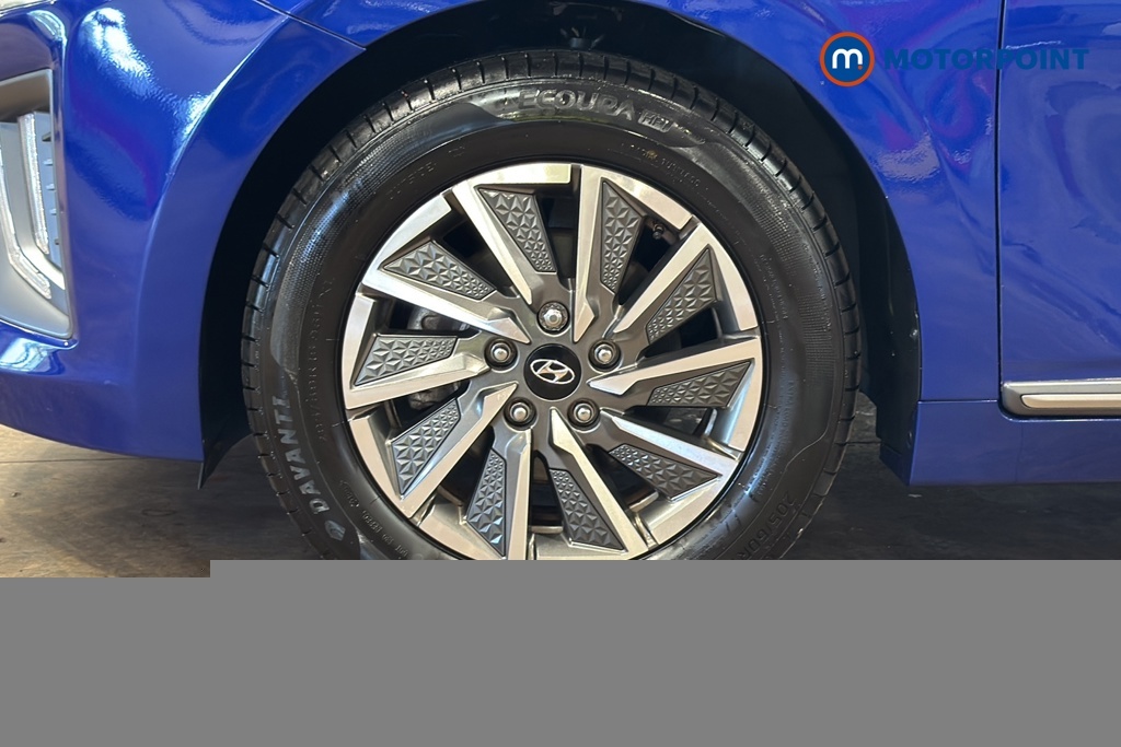 Hyundai Ioniq Hatchback Black #40