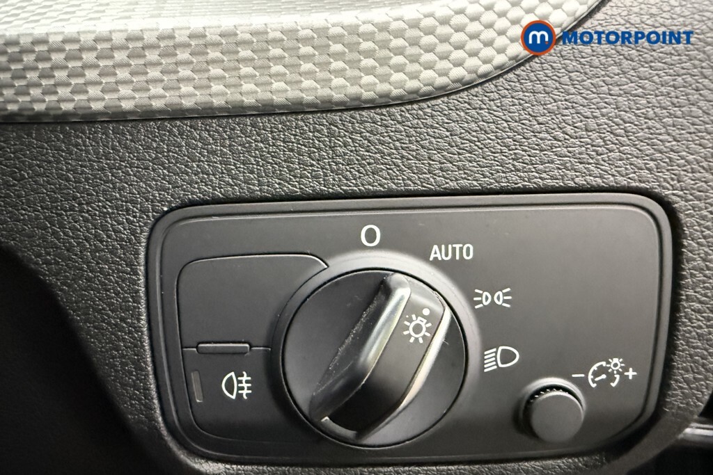 Audi Q2 35 Tfsi S Line S Tronic Grey #24