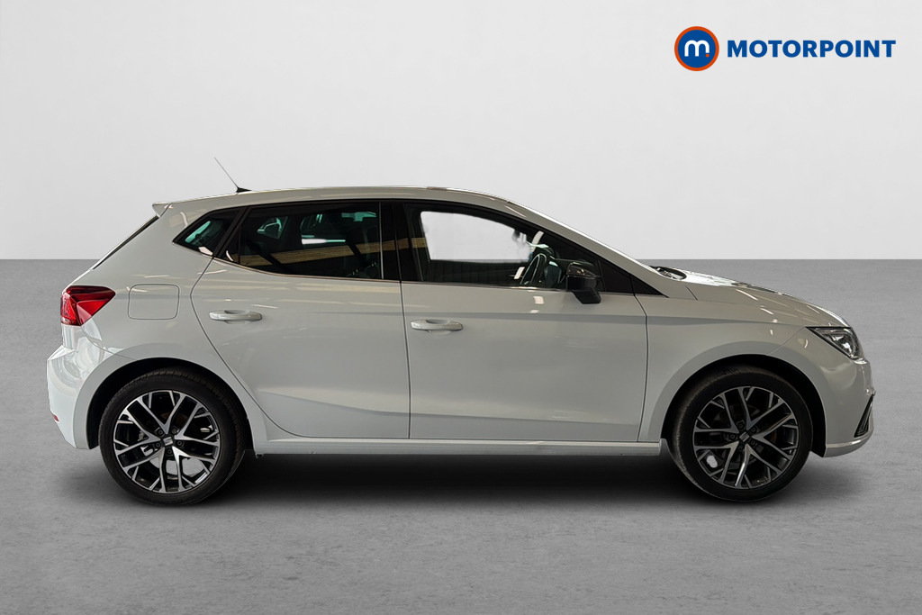 Seat Ibiza 1.0 Tsi 110 Xcellence Lux Dsg White #4