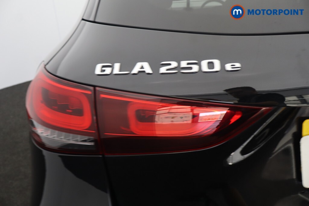 Mercedes-Benz GLA Class Amg Line White #51