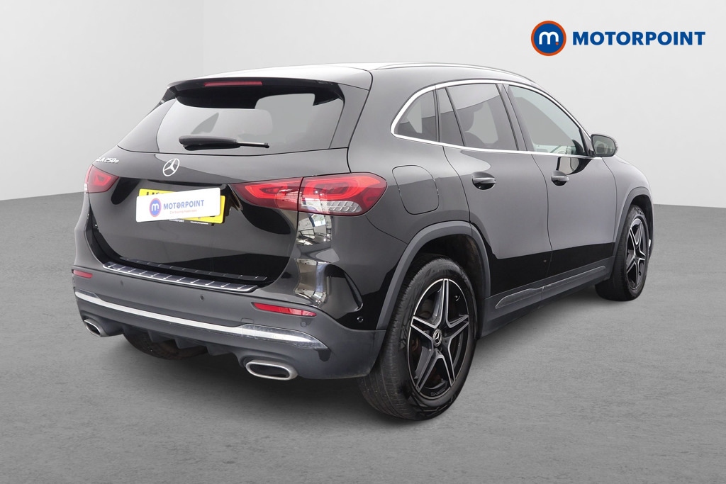 Mercedes-Benz GLA Class Amg Line White #7