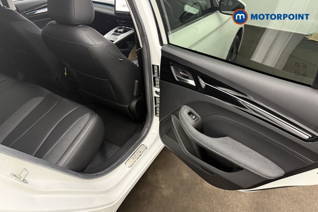 MG MG5 115Kw Trophy Ev Long Range 61Kwh Red #20