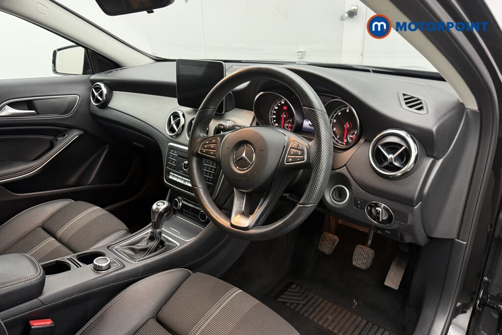 Mercedes-Benz GLA Class 1.6 Gla 180 Amg Line Edition 121 Bhp Black #14
