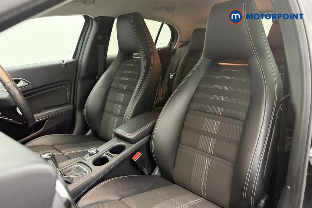 Mercedes-Benz GLA Class 1.6 Gla 180 Amg Line Edition 121 Bhp Black #11