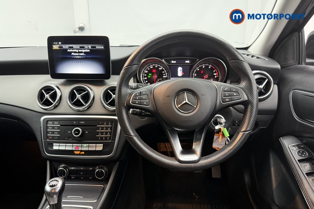 Mercedes-Benz GLA Class 1.6 Gla 180 Amg Line Edition 121 Bhp Black #10
