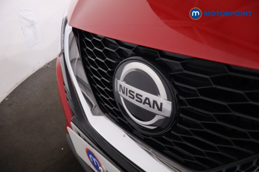 Nissan Qashqai Dci Tekna White #35