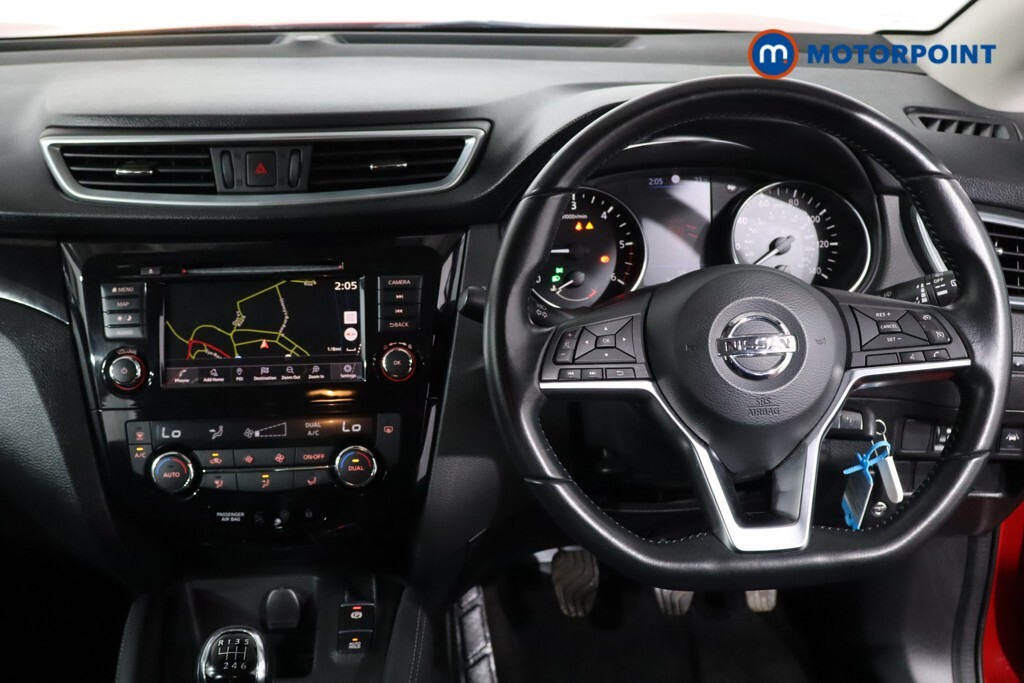 Nissan Qashqai Dci Tekna White #11