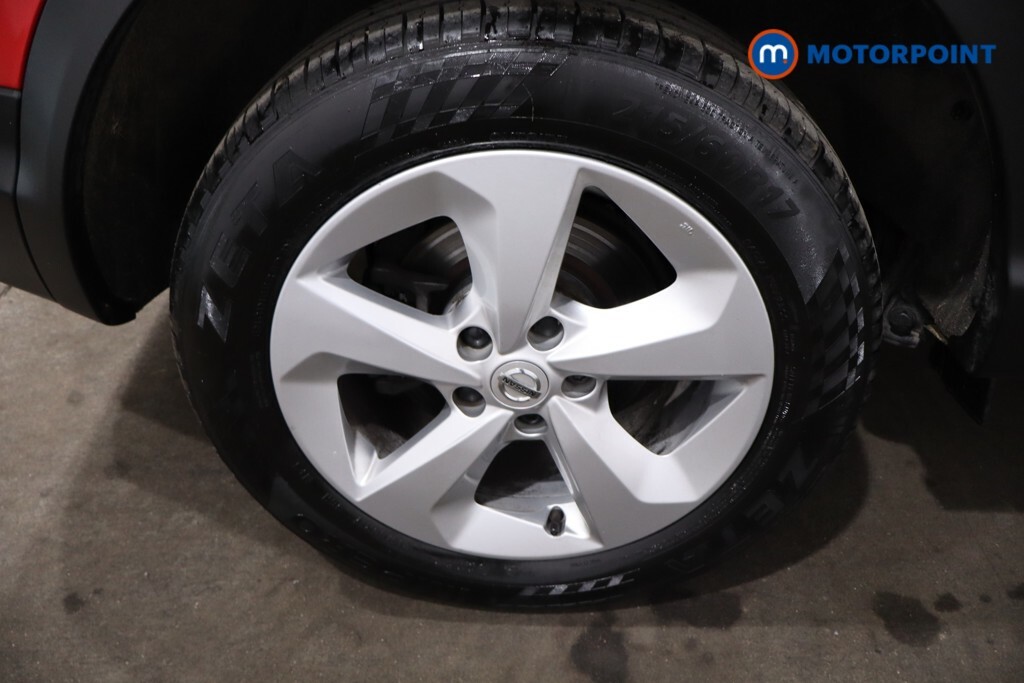 Nissan Qashqai Dci Tekna White #16