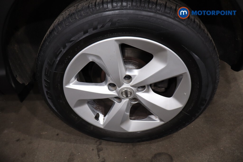 Nissan Qashqai Dci Tekna White #19