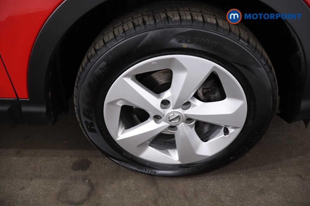 Nissan Qashqai Dci Tekna White #17
