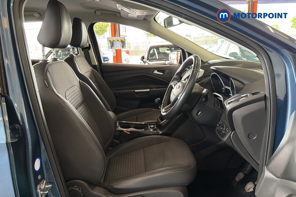 Ford Kuga 1.5 Tdci Titanium Edition 2Wd White #25