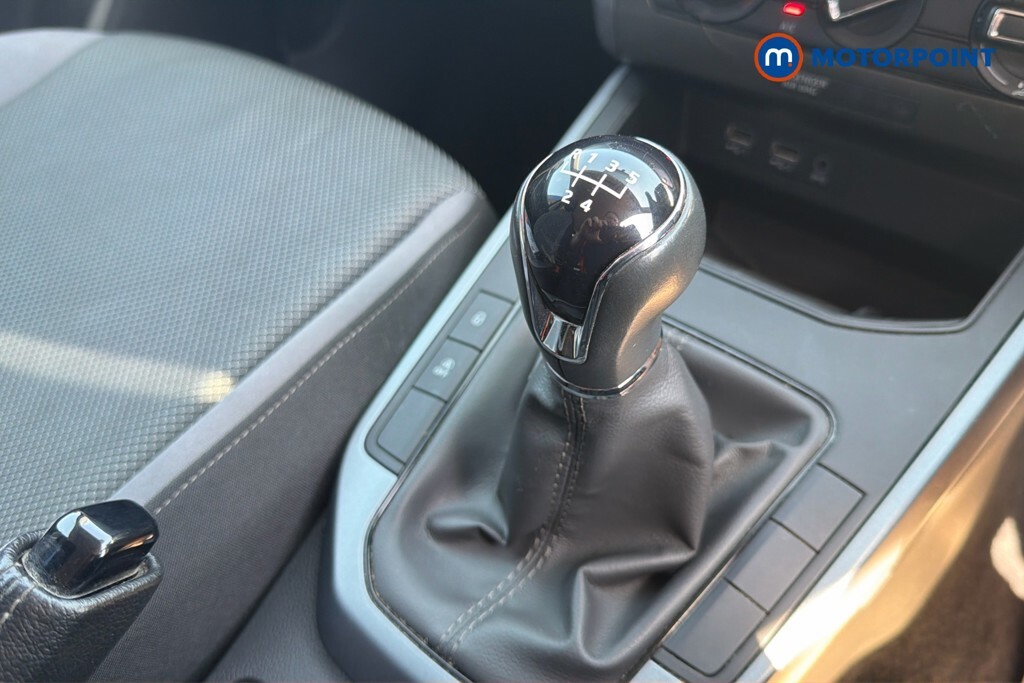 Seat Arona 1.0 Tsi 115 Fr Ez Black #15