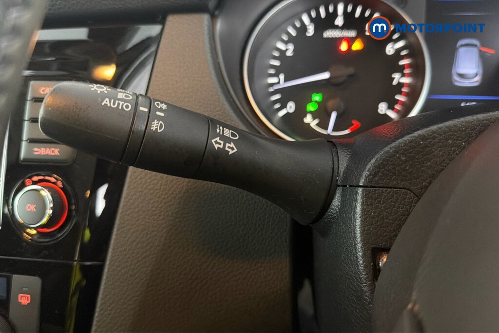 Nissan Qashqai Hatchback #14