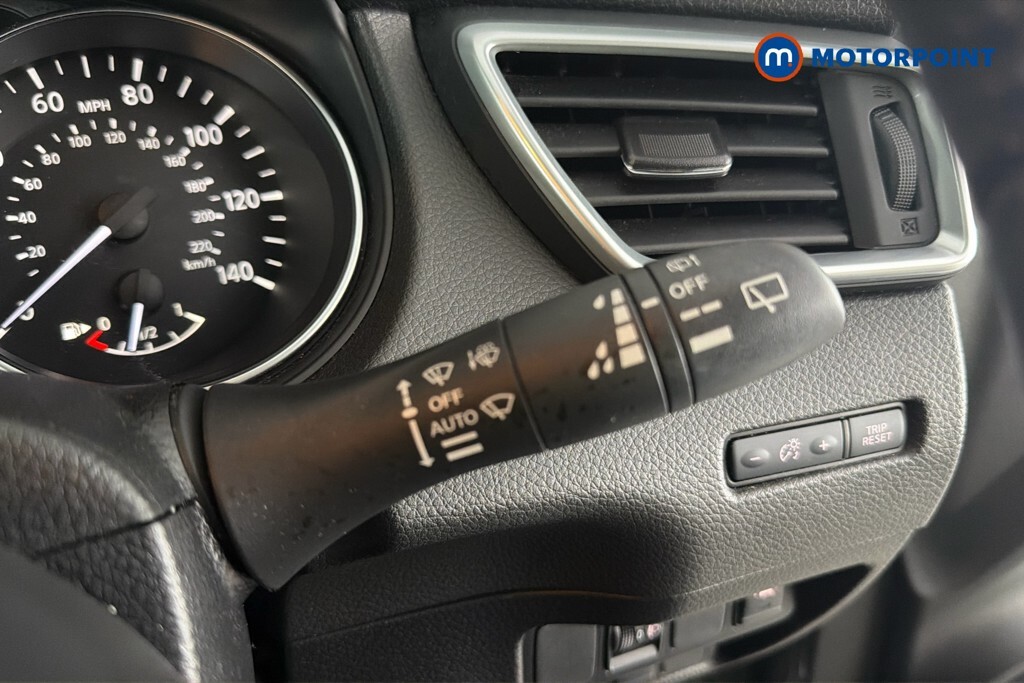 Nissan Qashqai Hatchback #15