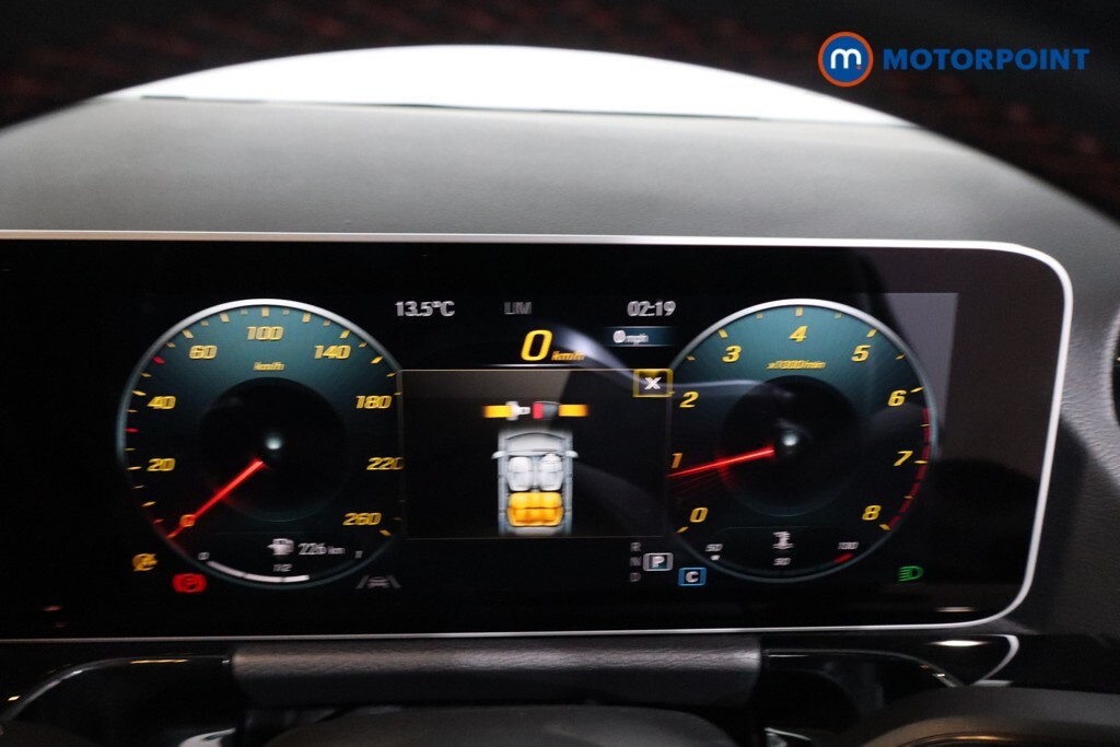 Mercedes-Benz B Class B180 1.3 Amg Line Executive Vq White #24