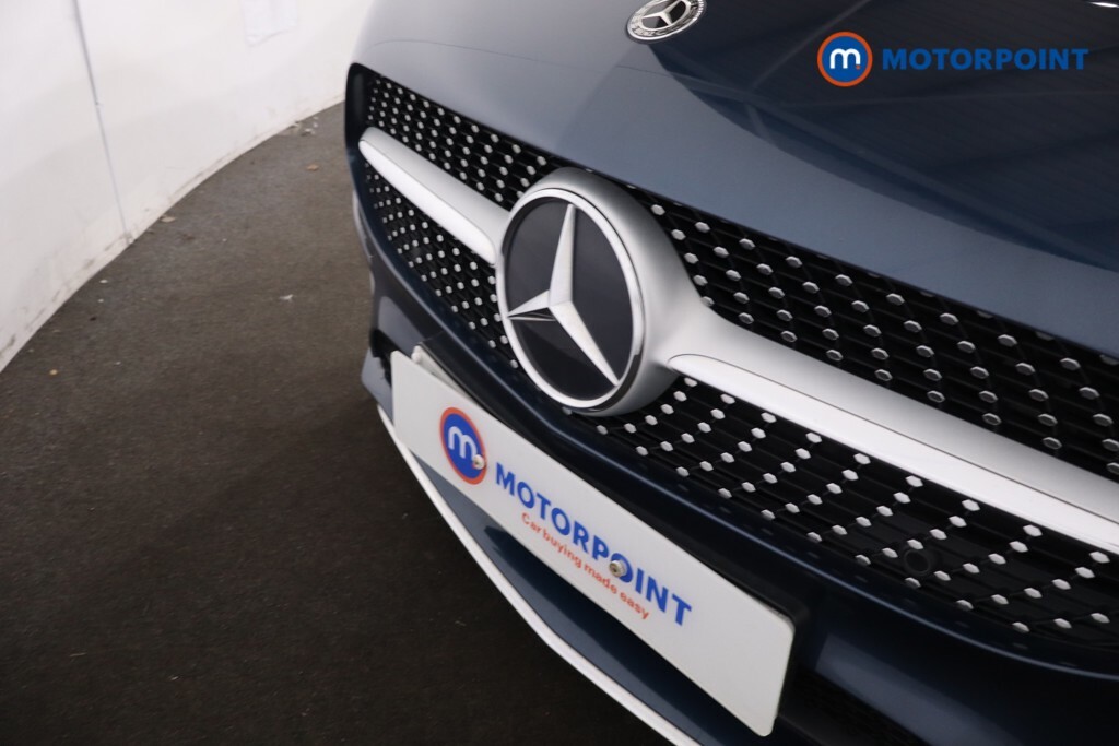 Mercedes-Benz B Class B180 1.3 Amg Line Executive Vq White #36