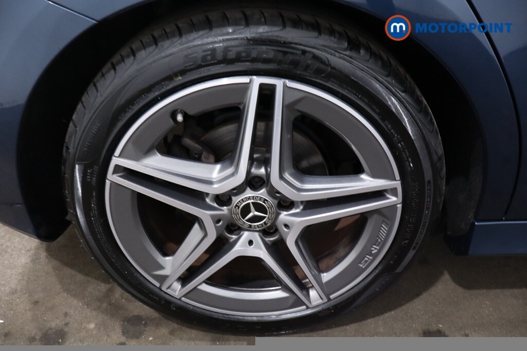 Mercedes-Benz B Class B180 1.3 Amg Line Executive Vq White #18