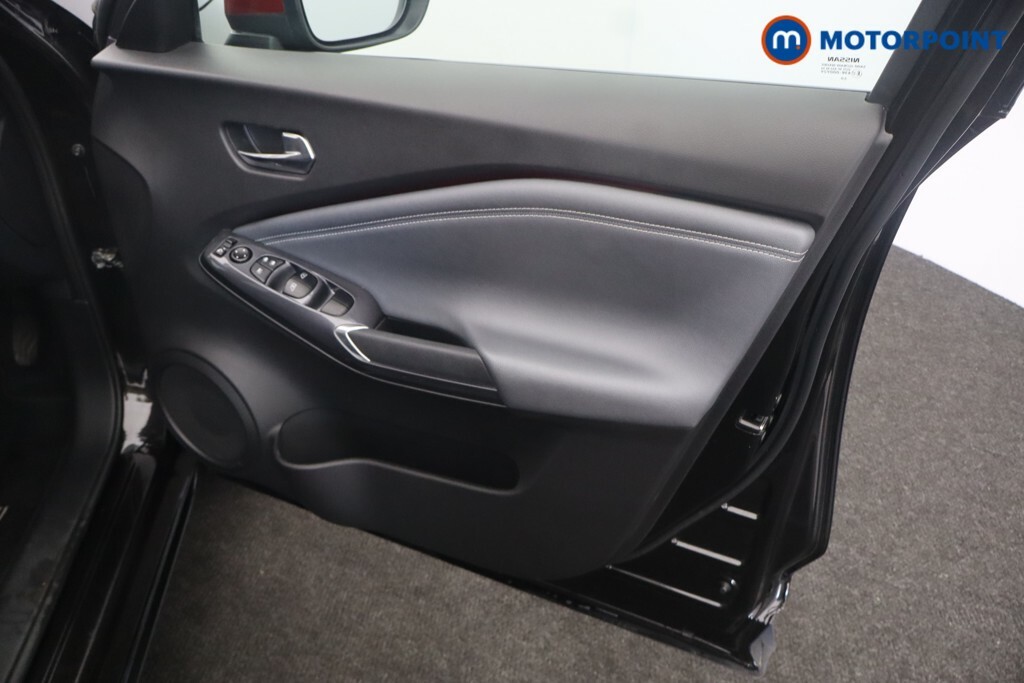 Nissan Juke 1.0 Dig-t 114 N-connecta Black #23