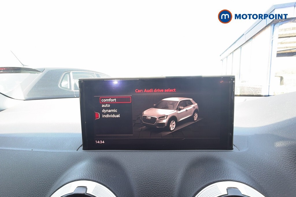 Audi Q2 35 Tfsi S Line S Tronic White #13