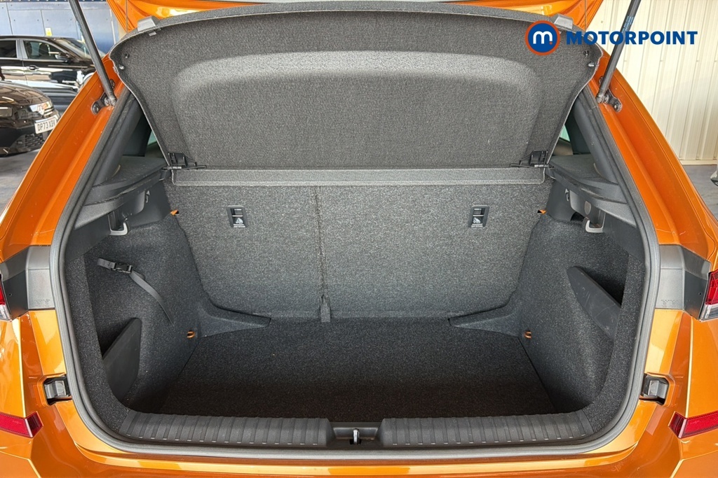 Skoda Kamiq Suv Grey #29