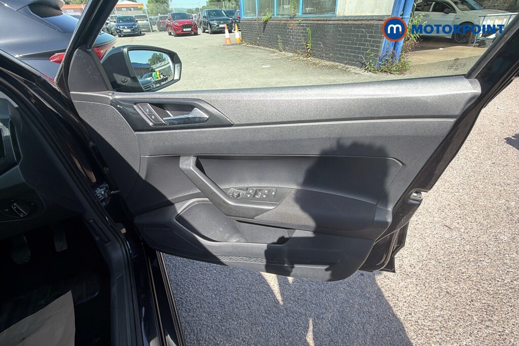 Volkswagen Polo Life Grey #20