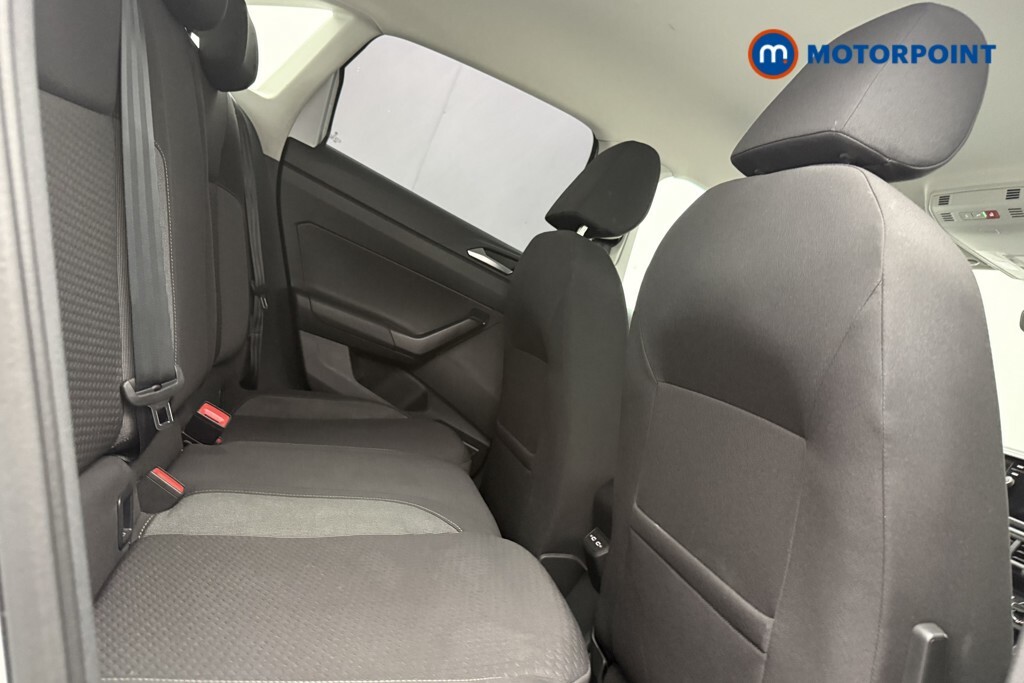 Volkswagen Taigo Life Red #15