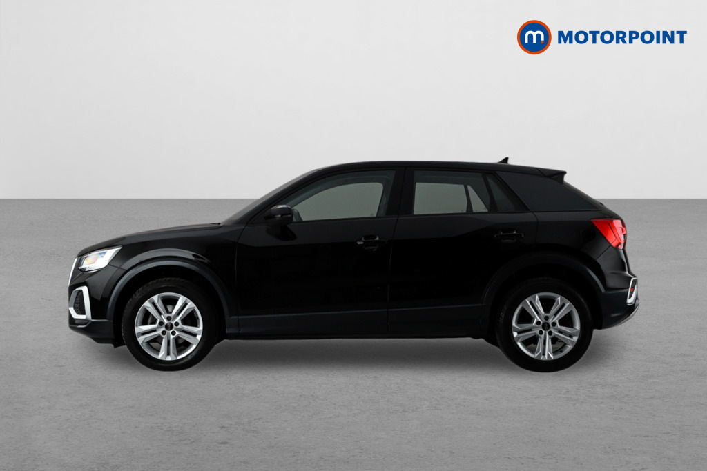 Audi Q2 30 Tfsi Sport RE73DYF Black #4