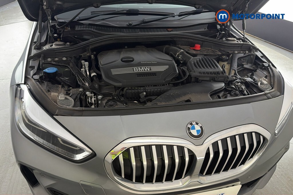 BMW 1 Series Sport White #48