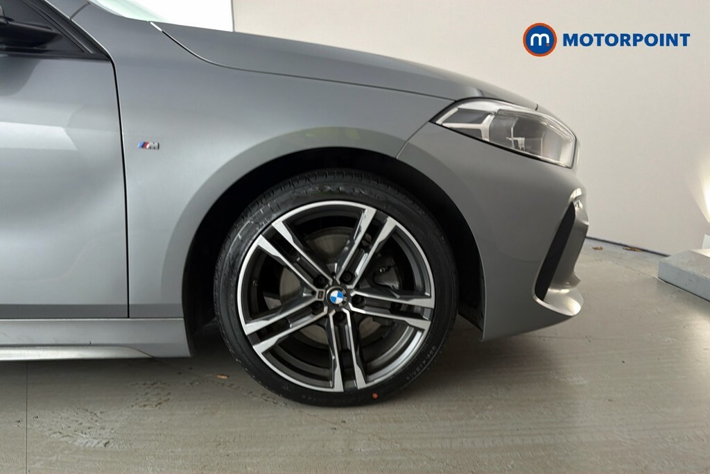 BMW 1 Series Sport White #47