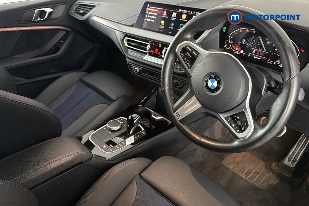 BMW 1 Series Sport White #10
