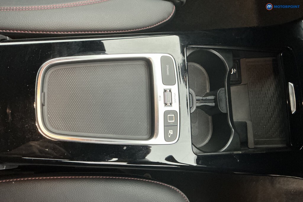 Mercedes-Benz CLA Class 180 Amg Line Premium Tip 2025 Black #18