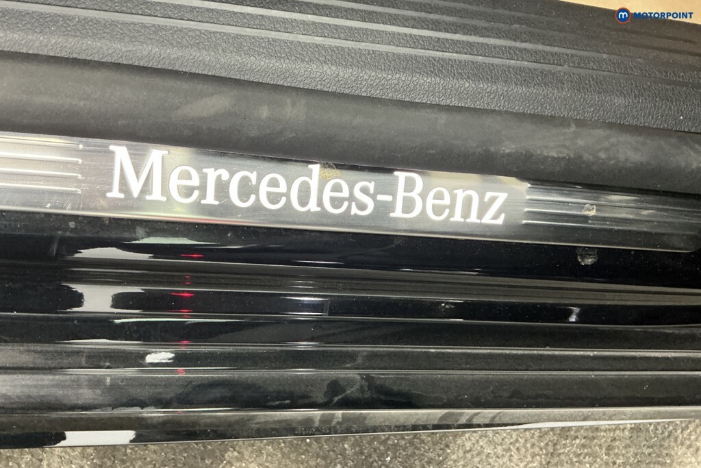 Mercedes-Benz CLA Class 180 Amg Line Premium Tip 2025 Black #35