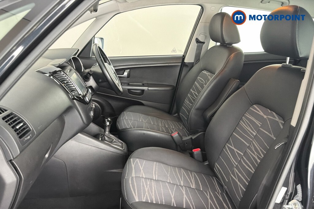Kia Venga 3 Auto Silver #26
