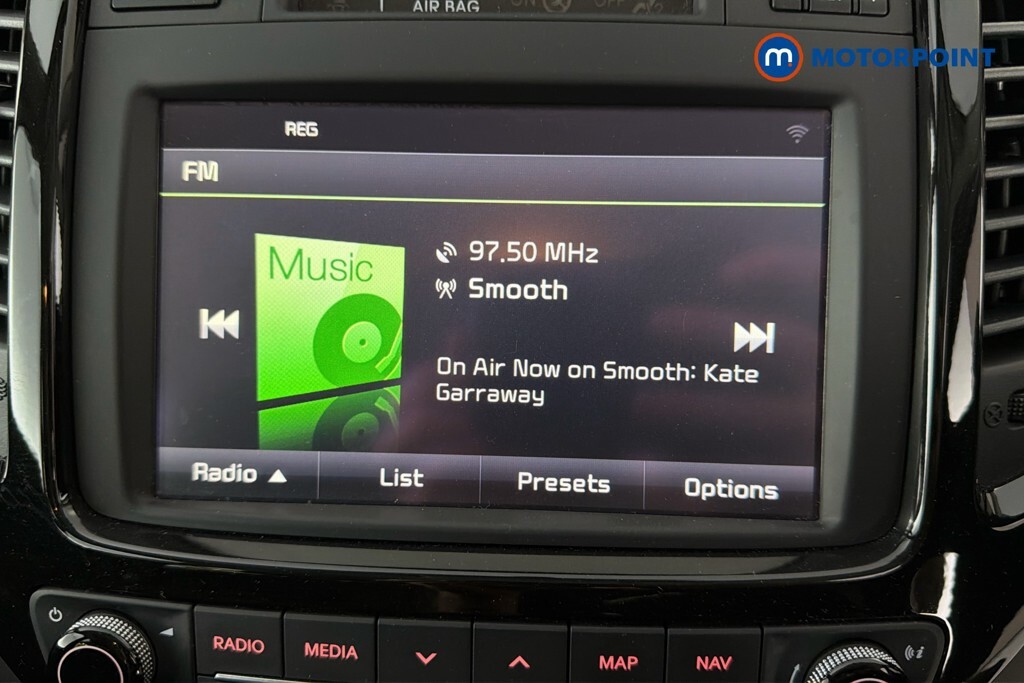 Kia Venga 3 Auto Silver #17