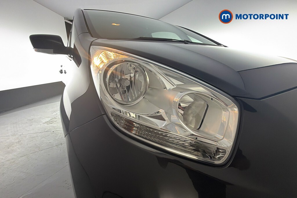 Kia Venga 3 Auto Silver #36