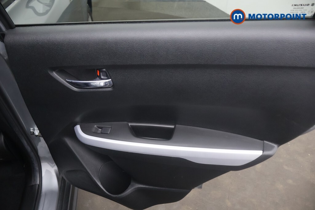 Suzuki Vitara  Silver #25