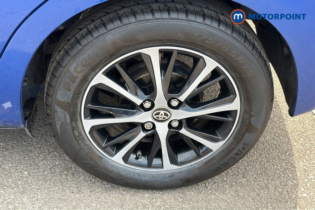 Toyota Yaris Active Grey #34