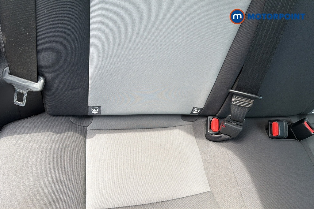 Toyota Yaris Active Grey #26
