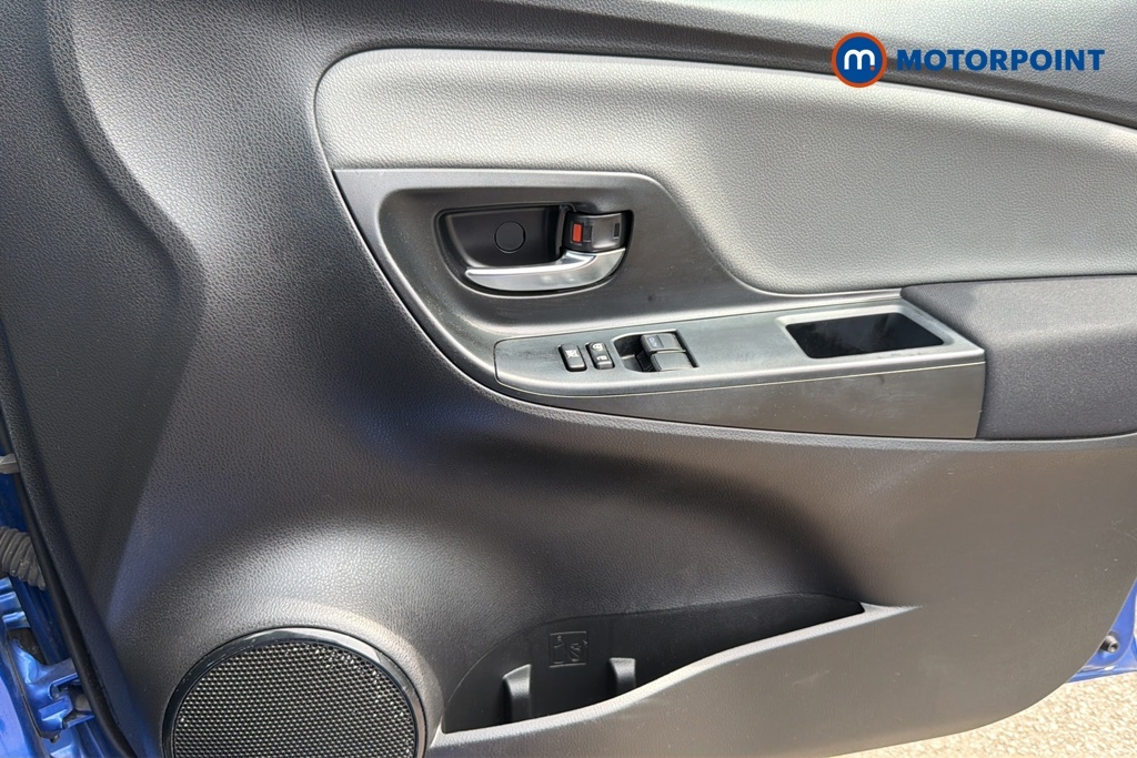 Toyota Yaris Active Grey #21