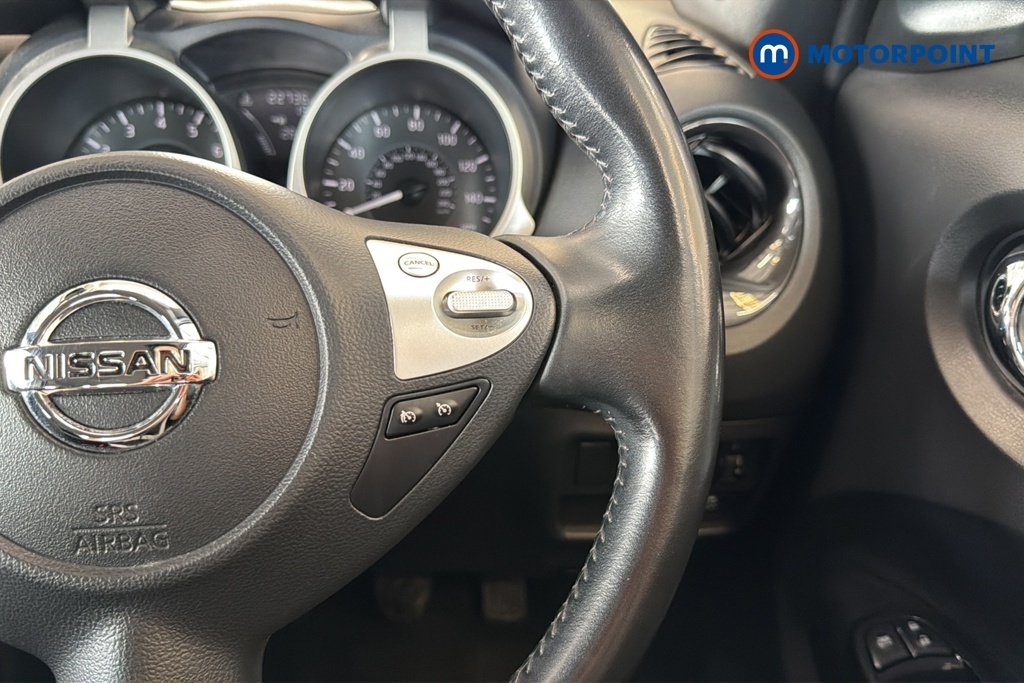 Nissan Juke Tekna Silver #11