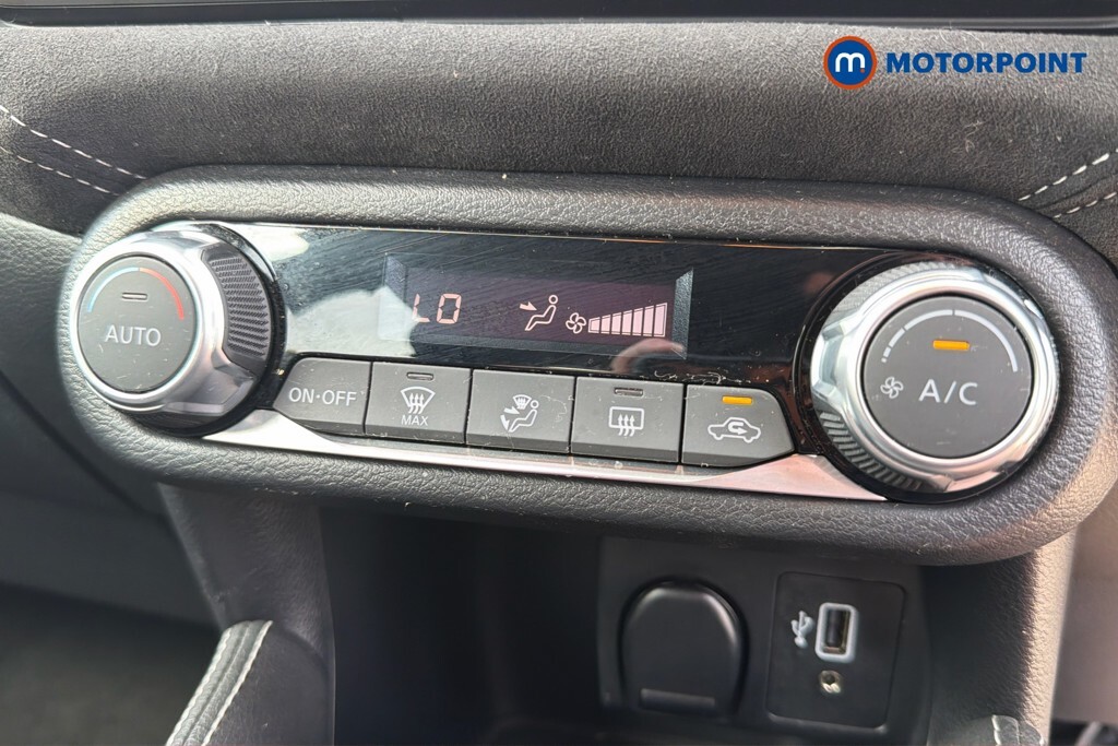 Nissan Micra Acenta Black #13