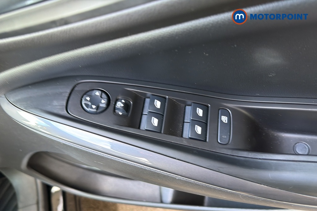 Vauxhall Grandland X Griffin Black #24