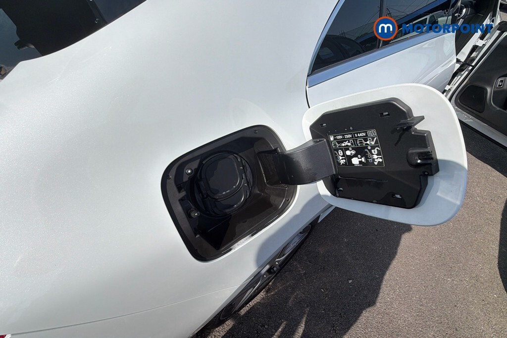 Mercedes-Benz CLA Class 45 S 4Matic Plus Tip White #23