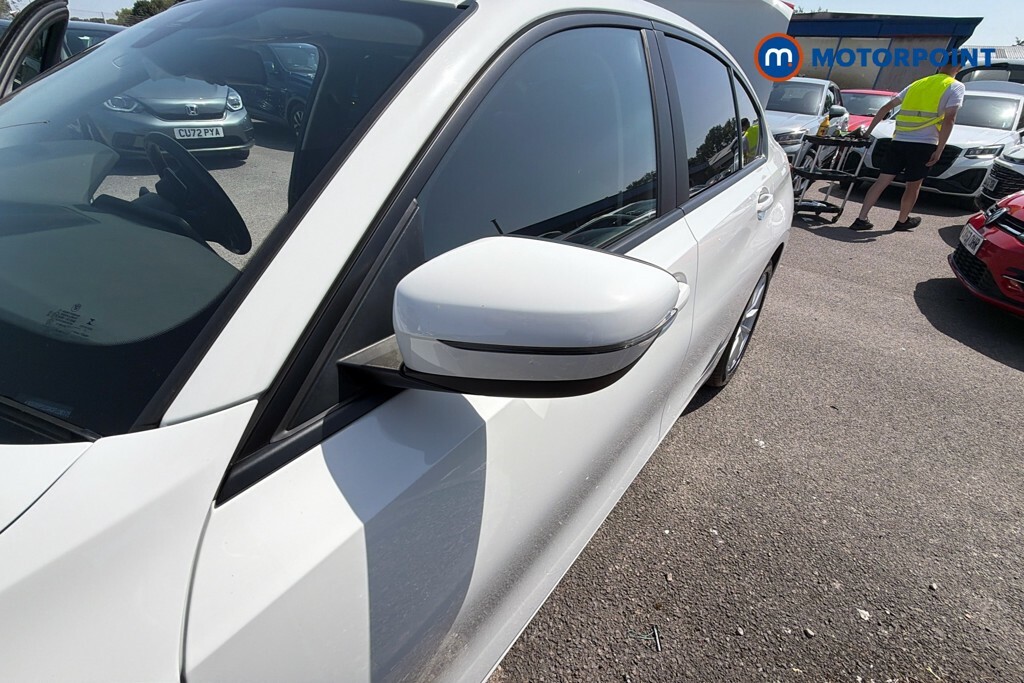 BMW 3 Series 318D Se Black #26
