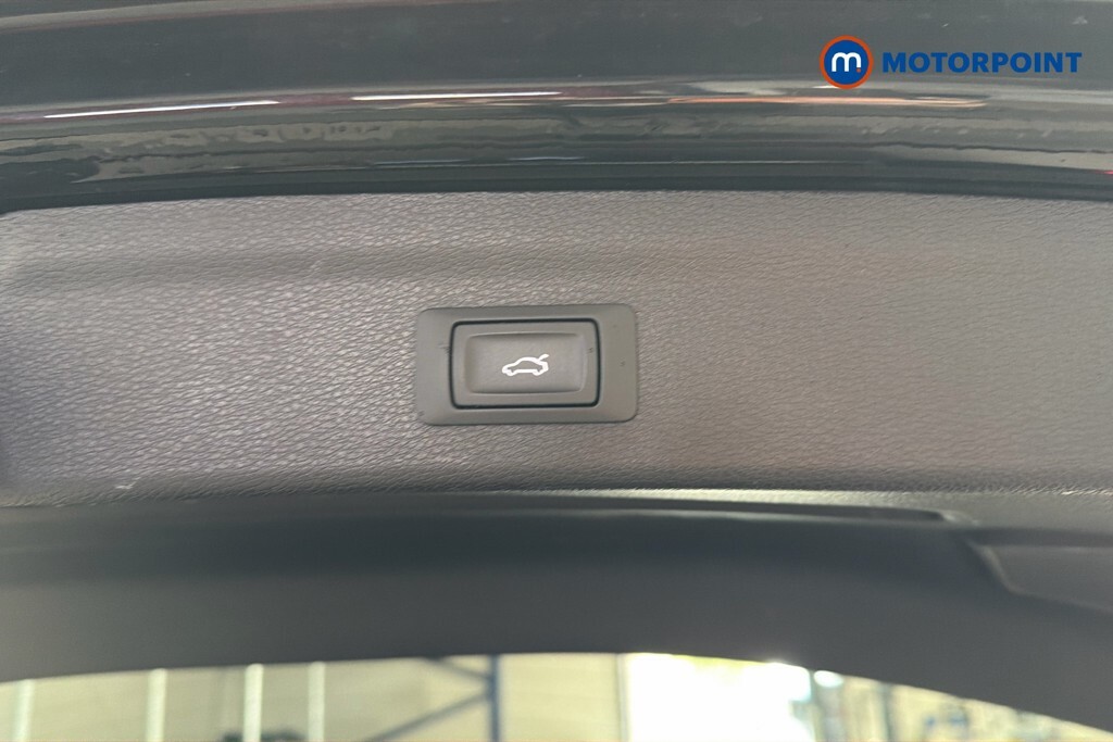 Audi Q3 Black Edition Black #38